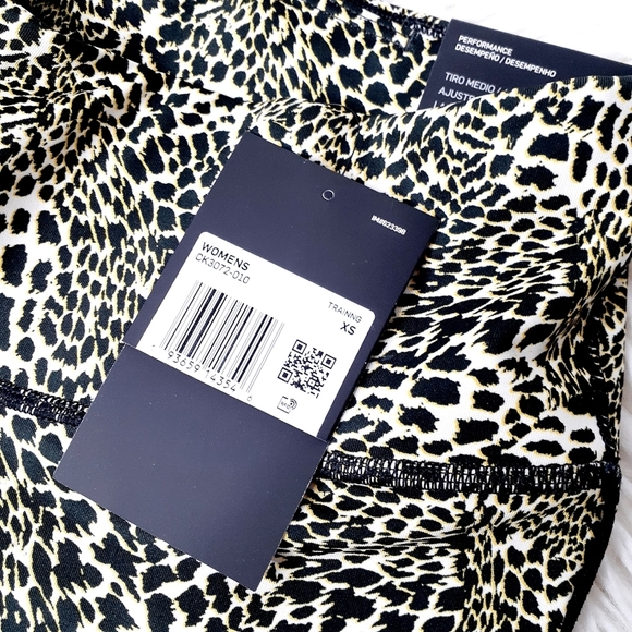 NEW Nike size XS Women's One Leopard Print P1633 - Picture 9 of 10